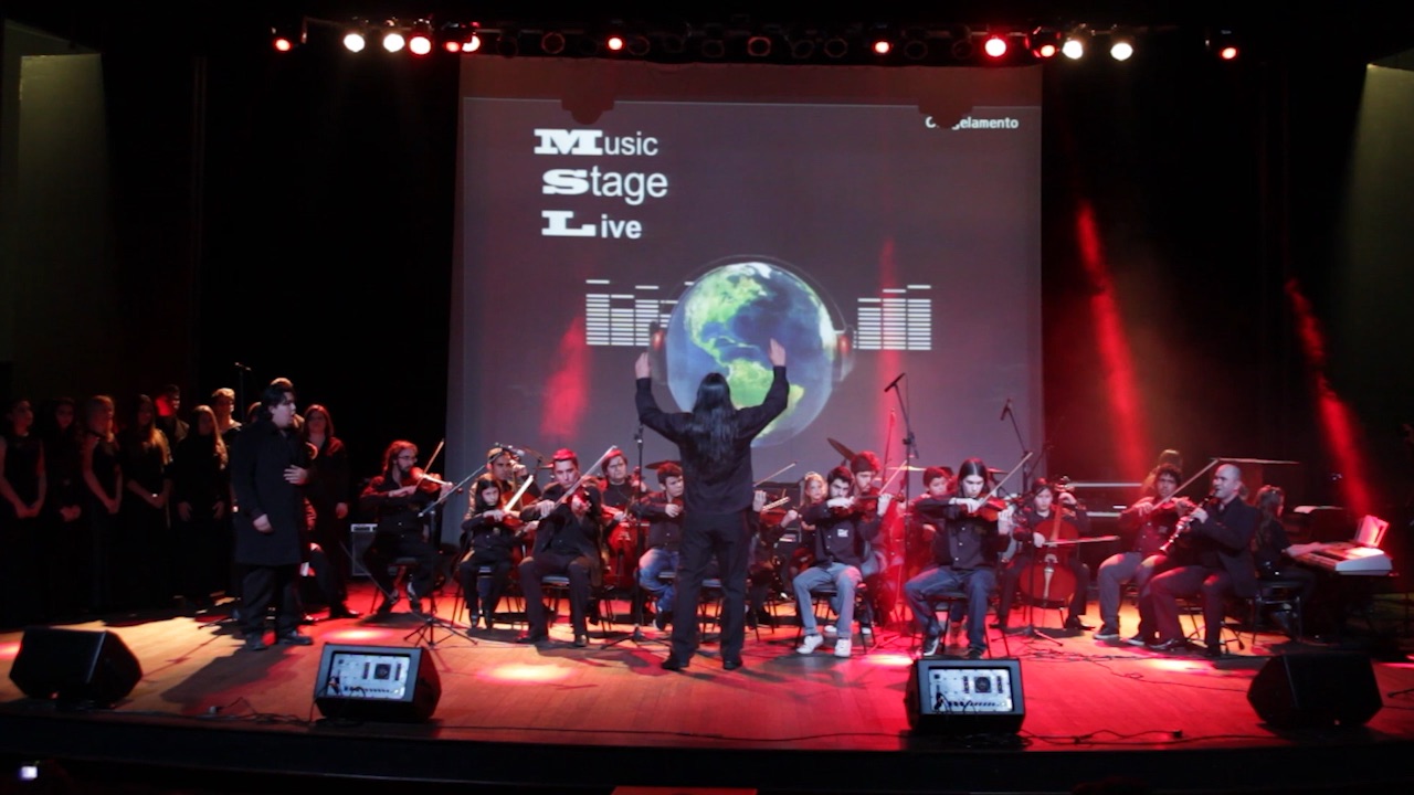 Orquestra com luz vermelha