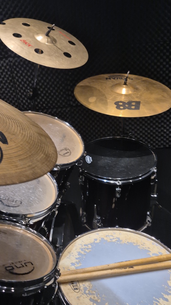 Pratos de bateria